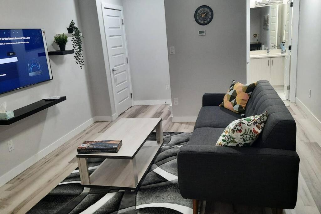 Apartment Carsonway Basement